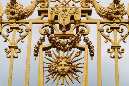 Versailles Palace and Gardens Guided Experience 10-Guests Max