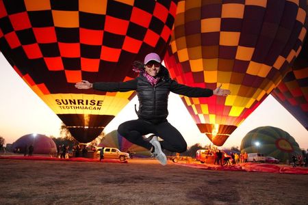 Sunrise Balloon Flight+ GRUTA Breakfast + Pyramids from CDMX