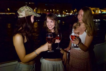 Budapest: Unlimited Evening Rosé Wine Cruise on River Danube
