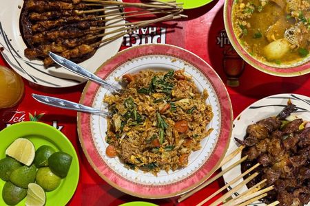 Jakarta Nights Food Tour with 15+ Tastings