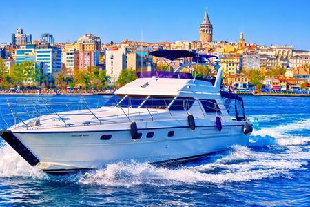 Istanbul Private Luxury Yacht on Bosphorus