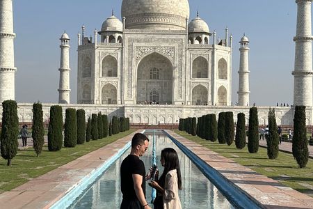 All Inclusive Private Tajmahal ,Agra Fort and Baby Taj From Delhi