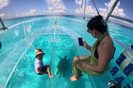 Cancún Clear Boat: Caribbean Swim, Reef Views Free Drinks & Photo