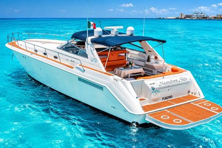 Private Luxury Yacht 55FT Rental in Cancun