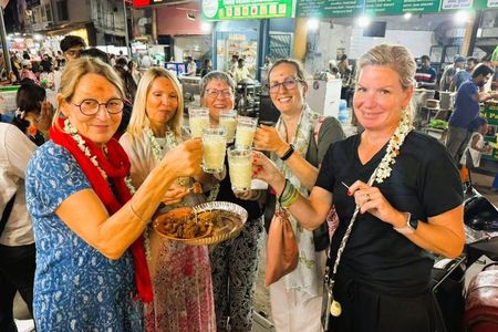 Old Bangalore Street Food & History Walking Tour