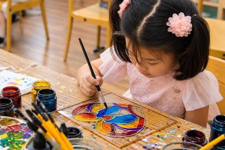 Stained Glass Painting Workshop in a Stylish Antalya Atelier