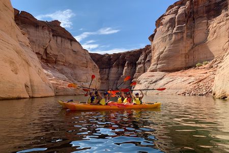 Antelope Canyon Lake Powell Guided Kayaking and Hike Tour
