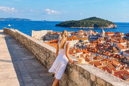 Dubrovnik & Ston tour from Korcula with 5-Course Lunch Included