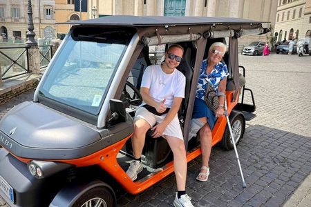 Accessible Rome Private Golf Cart Tour with Drinks