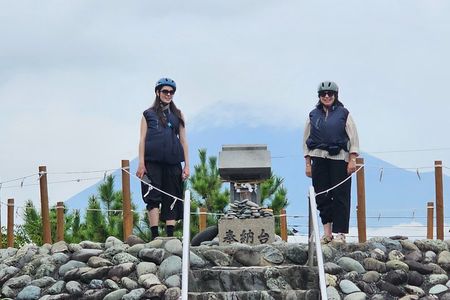 Mt. Fuji Private Guided E-Bike Tour : Fuji City
