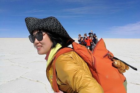 Uyuni Salt 1 day Tour with guide in English + Lunch and Sunset