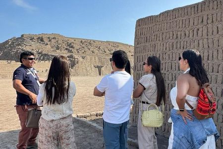 Tour of the City of Lima at Huaca Pucllana and Catacombs