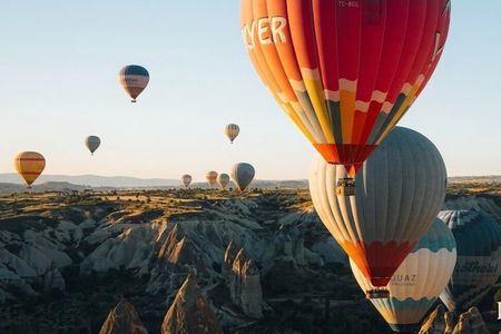 Cappadocia Sunrise Hot Air Balloon Tour - Göreme Experience