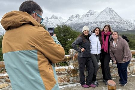 Escondido and Fagnano Lakes Tour with Breakfast in Stay