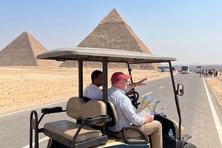 Giza Pyramids VIP Express Tour with Private Golf Cart