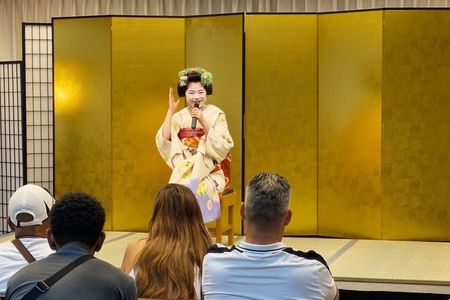 MEET MAIKO: Meet-&-Greet, Maiko Show & Experience in Kyoto