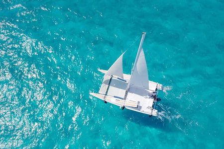 Isla Mujeres Your Way – Private Catamaran, Snorkel & Open Bar