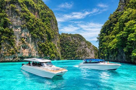 Phi Phi & Maya Bay PREMIUM Trip by Speedboat: Full Food & Pickup