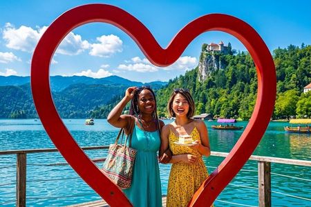 Zagreb: Bled & Ljubljana Day Tour with Chocolate Gift
