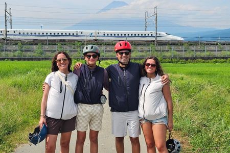 Mt. Fuji Private Guided E-Bike Tour : Fuji City