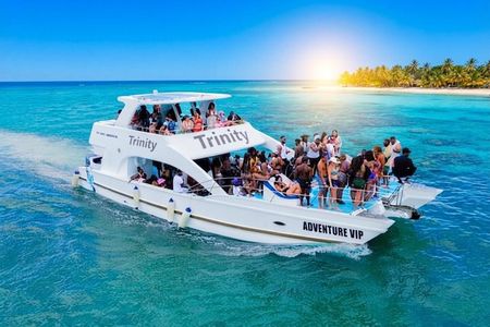 Best Caribbean Punta Cana Hip Hop Party Boat Live DJ & Open Bar