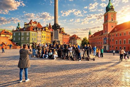 Warsaw Highlights: Old Town Guided E-scooter Tour (1.5h or 3.5h)
