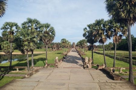 Private 03 Day Tour- Fully experienced Trip to Ancient Temples