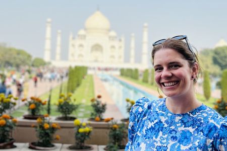 From Delhi: Taj Mahal & Agra Private Day Trip With 5* Meal