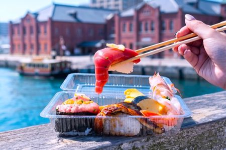 Seafood Market, Kokura Castle, Mojiko Retro Day Trip from Fukuoka