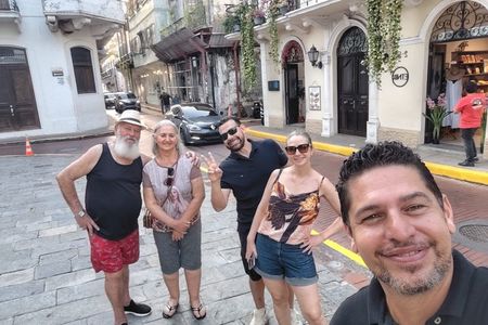 EXPLORE PANAMA City 100% Private + Old Town + Canal + Poin