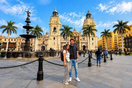 City tour of the historic center and catacombs with hotel pickup