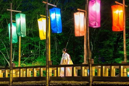 Suwon Hwaseong Fortress & Korea Folk Village Night Adventure Tour