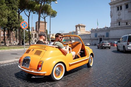 Cabriolet Vintage Fiat 500 City tour with Photoshoot