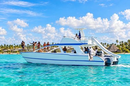Private Punta Cana Boat Cruise with Snorkeling & Open Bar Party