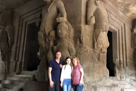 Mumbai Elephanta Caves Group Tour Half-Day All Including Guide