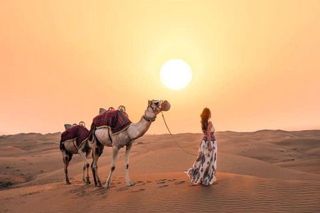 Qatar: Shared Desert Safari with Sandboarding and Inland Sea