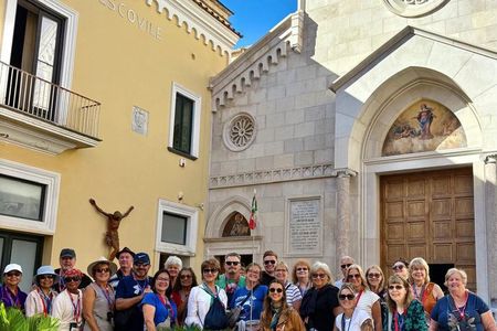 Capri: First to Blue Grotto – The Island Before the Crowds