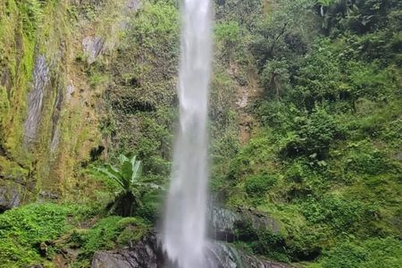 Napuru Waterfall Hiking Experience in Arusha