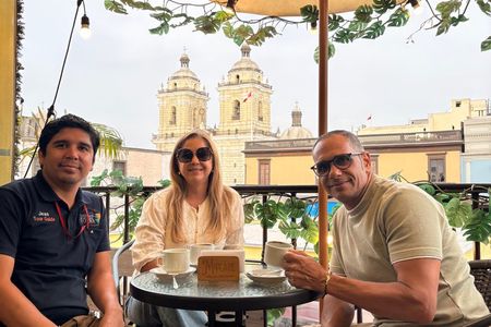 Lima in Chill Mode: History, Pisco & Coffee Experience