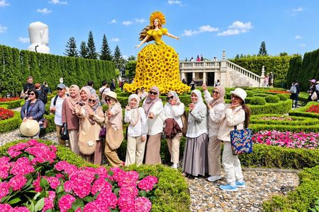 Ba Na Hills Golden Bridge & Marble Mountains Private Tour