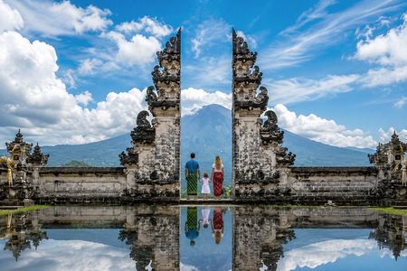 Gate of Heaven at Lempuyang Temple & East Bali Tour