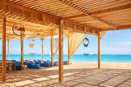 Hurghada 3-in-1 Sea Trip Dolphin, Island, 2Snorkel & Lunch&Drinks