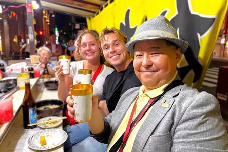 Fukuoka: Nakasu Food Stall Private Guided Tour with Tastings
