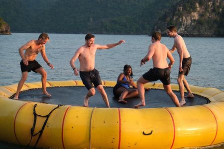 2 Days 1 Night Oasis Bay Cruise to Halong Bay from Hanoi