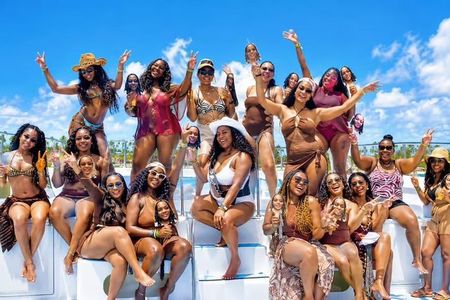 Private Punta Cana Boat Party Cruise with Open Bar Snorkel Pickup