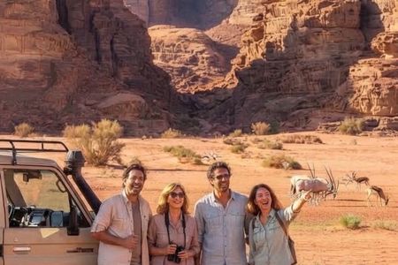 Hidden Wonders of Wadi Hisma: A Desert Adventure