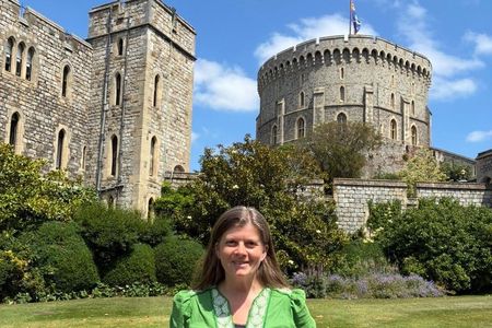 Private Walking Tour with Accredited Expert Guide Windsor Castle
