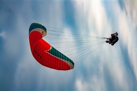Marrakech: Tandem Paragliding Experience over the Agafay Desert