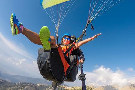 Marrakech: Tandem Paragliding Experience over the Agafay Desert