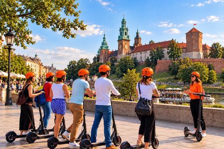 Kraków E-Scooter Tour: Full 4-Hour Guided Tour of Kraków
